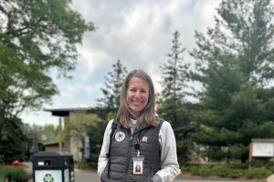 Bell honored as outstanding 4-H agriculture volunteer