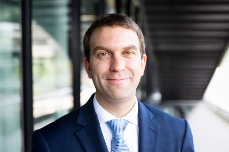Dr. Jeffrey Barrick