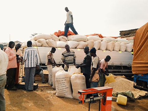 UnloadingTruckofCrop